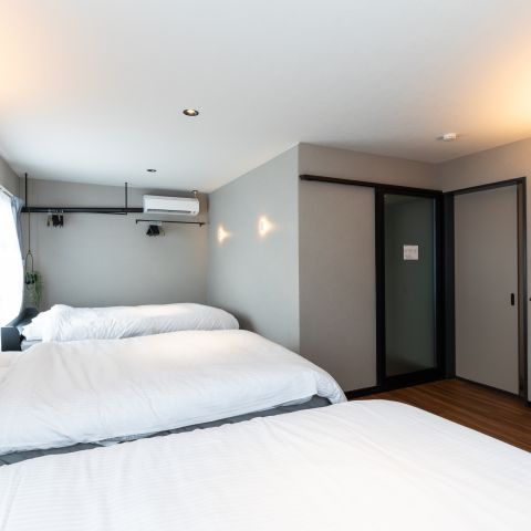 今からでも間に合う民泊開業。これからの市場と勝てる物件の作り方 アイキャッチ画像